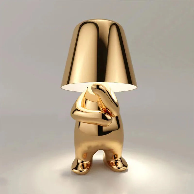 Petit Homme Doré - Lampe de Nuit Design et Moderne pour une Décoration Unique